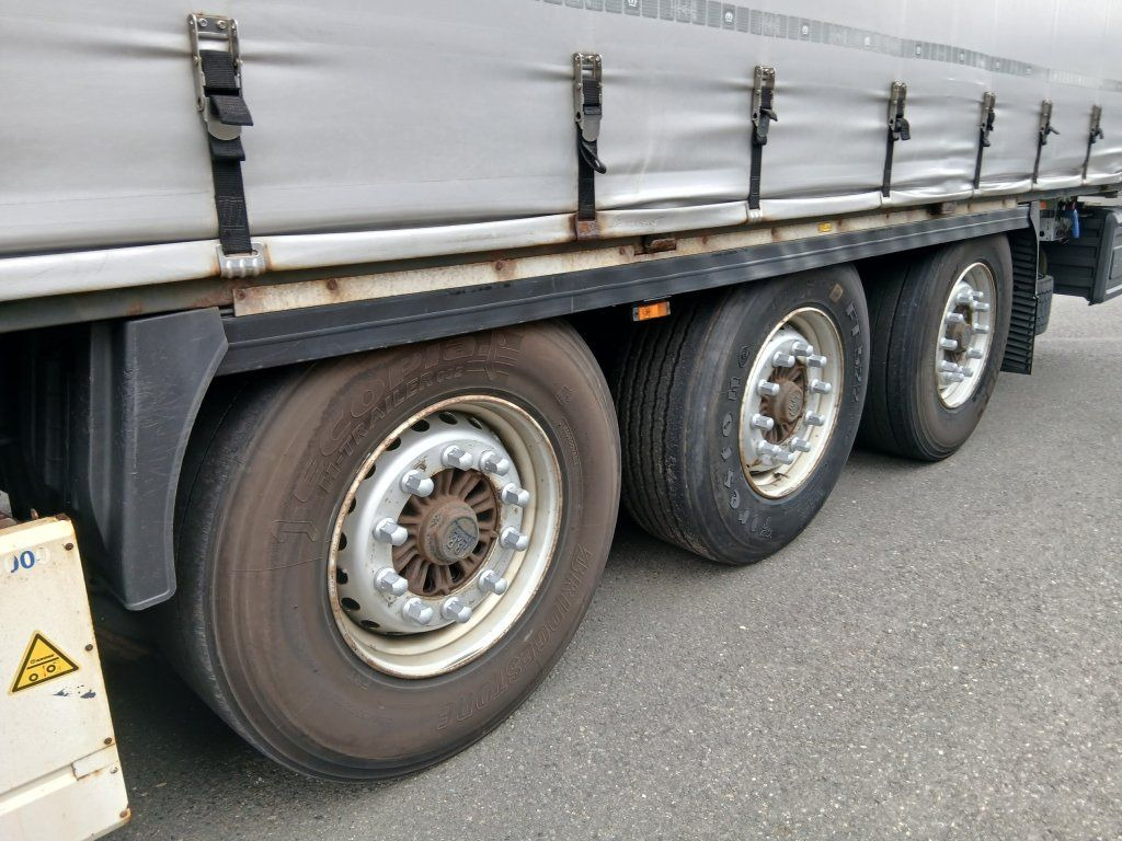 Curtainsider semi-trailer Krone SD: picture 8