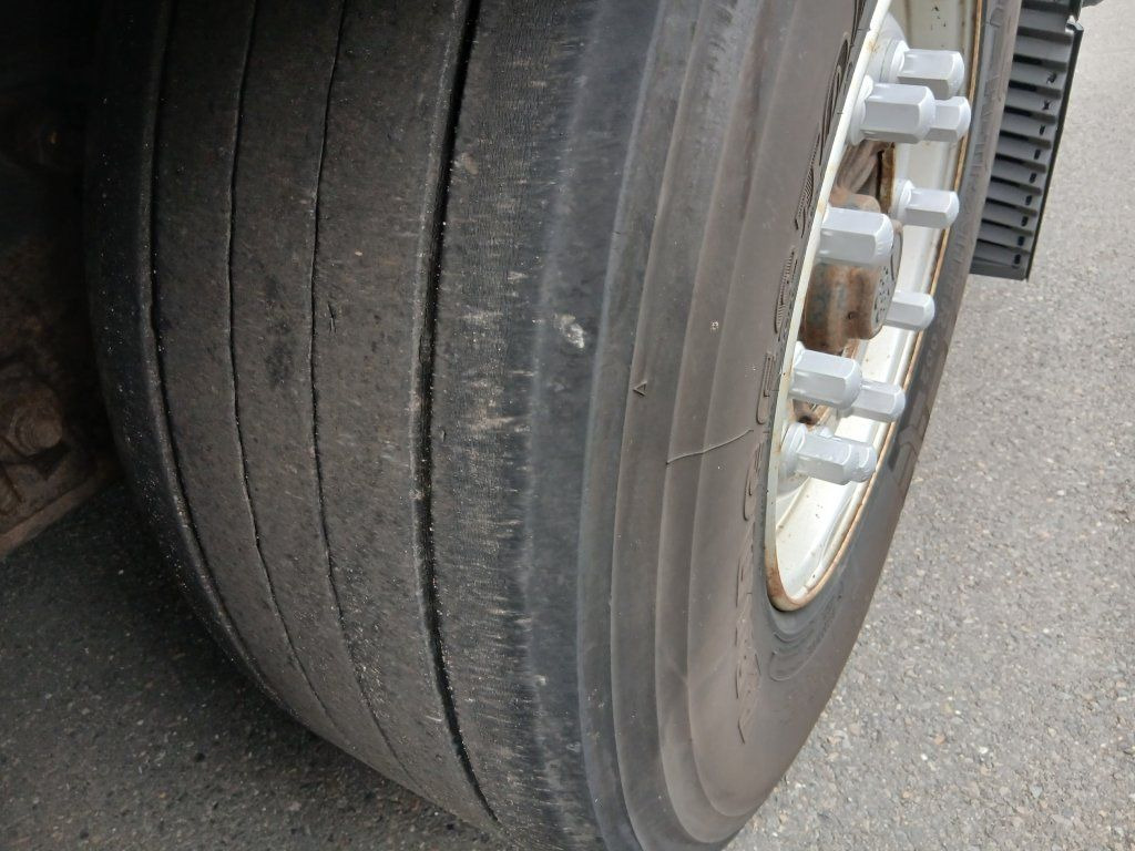 Curtainsider semi-trailer Krone SD: picture 13