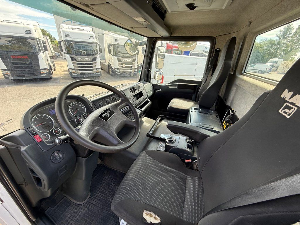 Tipper MAN TGM18.290 EURO 5: picture 11