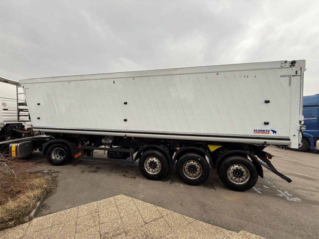 Schmitz Cargobull SKI 24 50 m3 - Tipper semi-trailer: picture 5 Schmitz Cargobull SKI 24 50 m3 - Tipper semi-trailer: picture 5