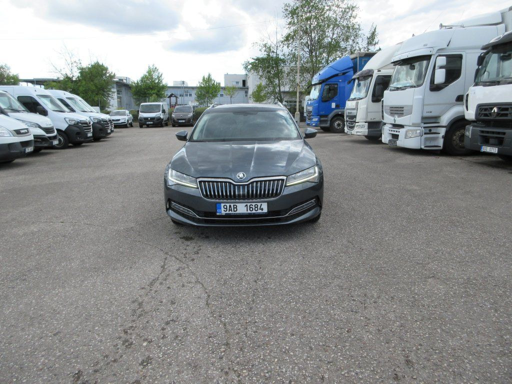 Skoda 2.0 Tdi Style - Station wagon: picture 4 Skoda 2.0 Tdi Style - Station wagon: picture 4