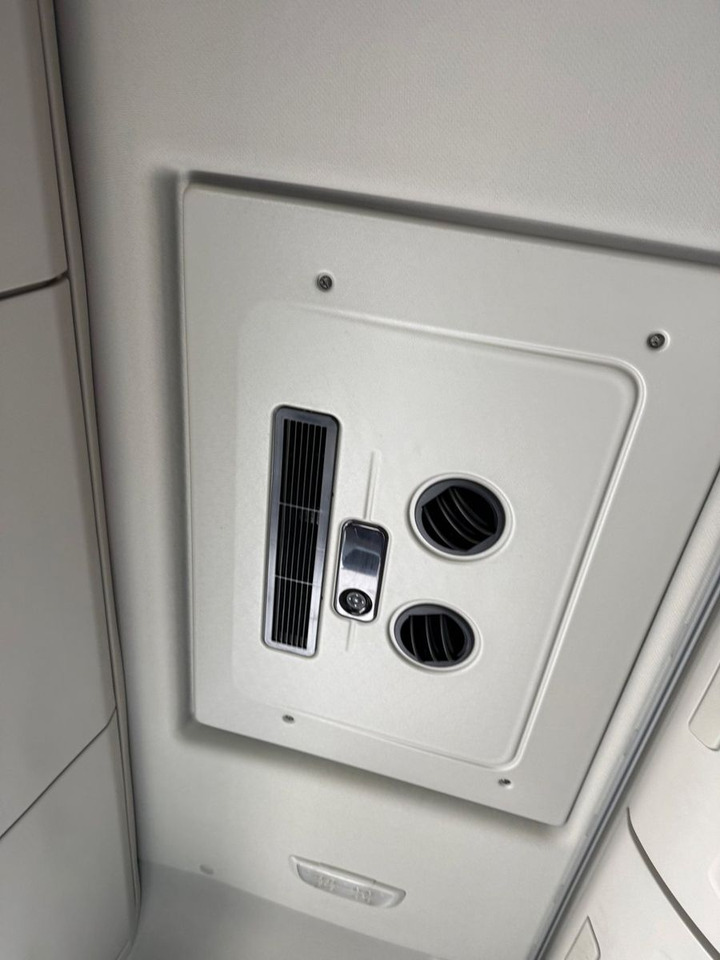 Tractor unit Ford F-MAX EURO 6: picture 14