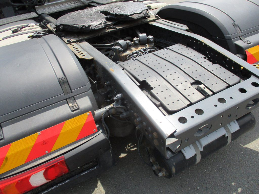 Tractor unit Mercedes-Benz 1845 Actros EURO 6 MEGA/lowdeck: picture 11