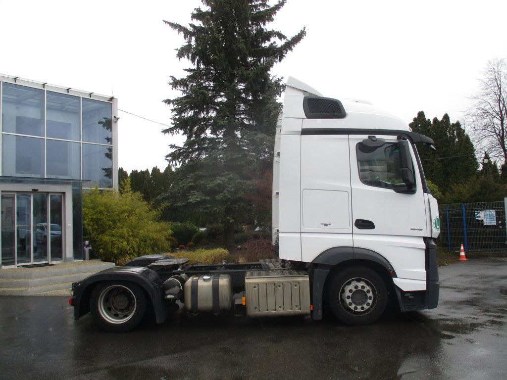 Mercedes-Benz 1845 Actros EURO 6 MEGA/lowdeck - Tractor unit: picture 3 Mercedes-Benz 1845 Actros EURO 6 MEGA/lowdeck - Tractor unit: picture 3
