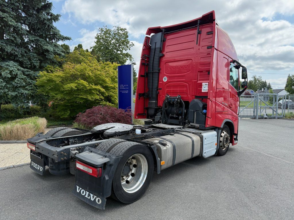 Volvo FH500 EURO 6 MEGA/lowdeck - Tractor unit: picture 3 Volvo FH500 EURO 6 MEGA/lowdeck - Tractor unit: picture 3