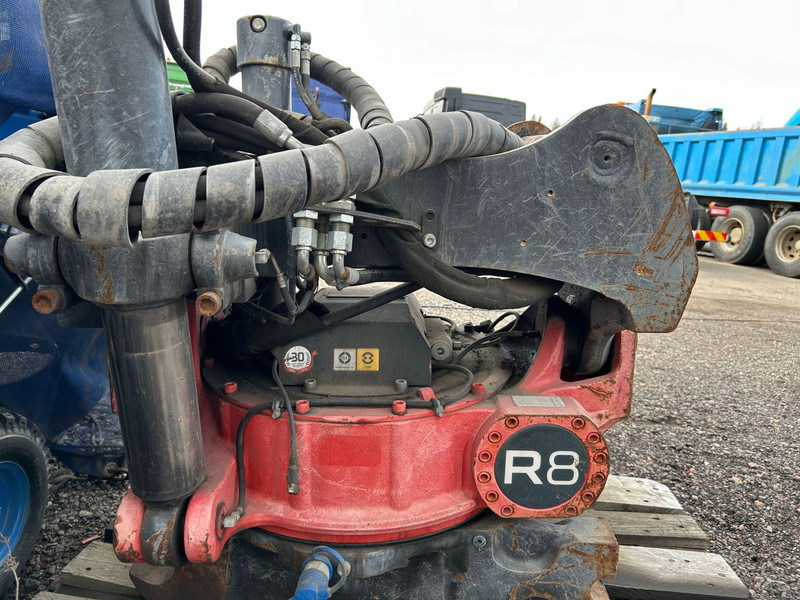 ROTOTILT R8 S70 - Attachment for Construction machinery: picture 1 ROTOTILT R8 S70 - Attachment for Construction machinery: picture 1