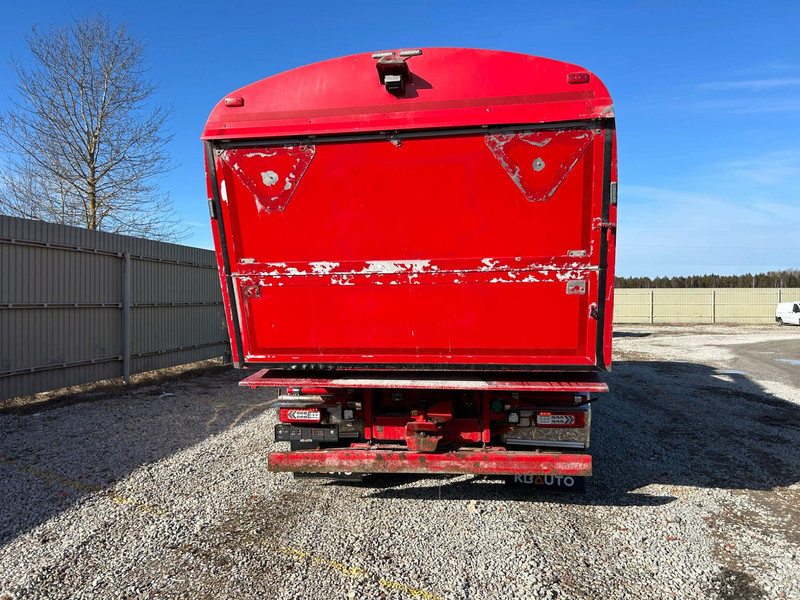 Volvo FH 500 8x4*4 KORP&SON 10000 + 10500 l / VACUUM Vacustar W1600R / PRESSURE Uraca KF716 - 350 l/min - 170 bar / TULOSSA - Vacuum truck: picture 4 Volvo FH 500 8x4*4 KORP&SON 10000 + 10500 l / VACUUM Vacustar W1600R / PRESSURE Uraca KF716 - 350 l/min - 170 bar / TULOSSA - Vacuum truck: picture 4