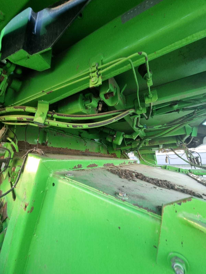 Deutz-Fahr 5690 Hts balance - Combine harvester: picture 5 Deutz-Fahr 5690 Hts balance - Combine harvester: picture 5
