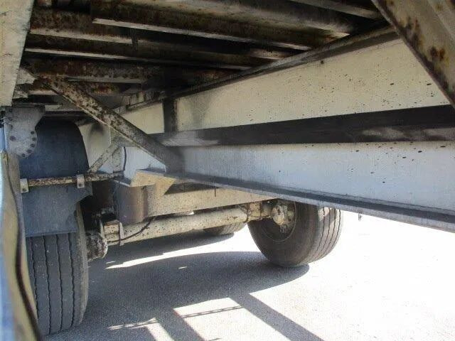 Socari Diversen - hydraulic roof / hydraulic door - Walking floor semi-trailer: picture 3 Socari Diversen - hydraulic roof / hydraulic door - Walking floor semi-trailer: picture 3