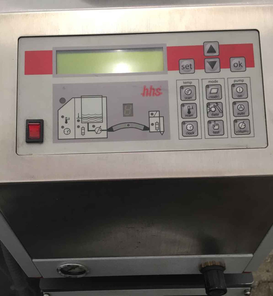 Baumer HHS hotmelt gluing system with C 1100-8 controller and hotmelt tank HHS HMP-04-1x2-PDE - Folding machine: picture 2 Baumer HHS hotmelt gluing system with C 1100-8 controller and hotmelt tank HHS HMP-04-1x2-PDE - Folding machine: picture 2