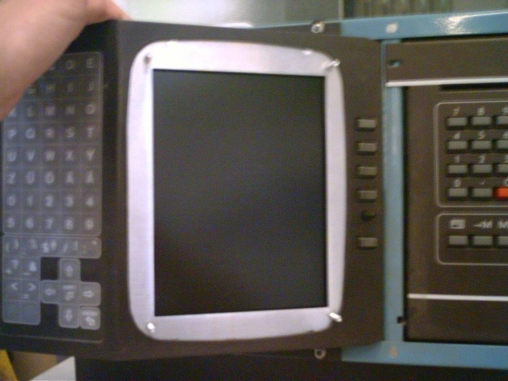 Conversion kit high-speed cutter Wohlenberg from monitor tube chassis system 85/86/90 to LCD chassis - Paper cutting machine: picture 4 Conversion kit high-speed cutter Wohlenberg from monitor tube chassis system 85/86/90 to LCD chassis - Paper cutting machine: picture 4