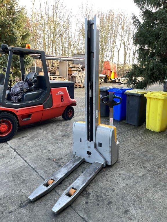 Jungheinrich EJC 10 - Stacker: picture 5 Jungheinrich EJC 10 - Stacker: picture 5