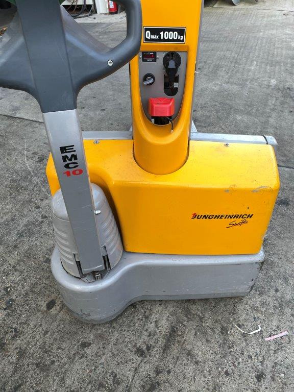 Jungheinrich EJC 10 - Stacker: picture 3 Jungheinrich EJC 10 - Stacker: picture 3