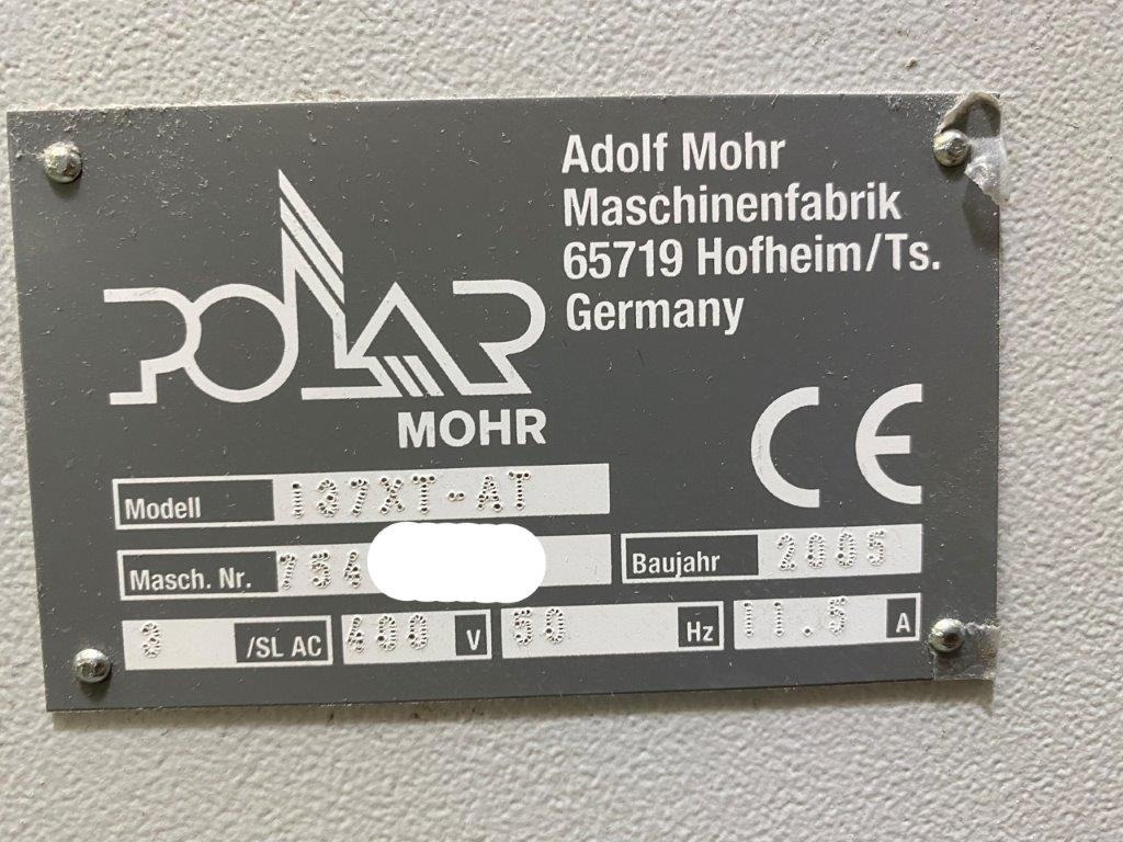 Paper cutting machine Large sized cutting system Polar 137 XT-AT with stacking lifter, automatic vibrator, scale and optional unloader: picture 9