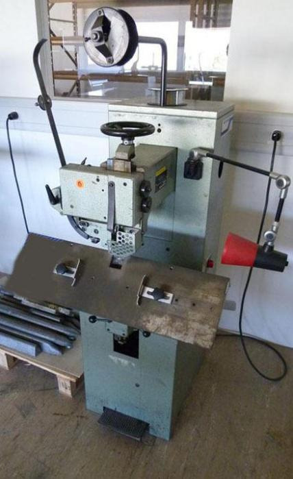 Muller Martini 271 Wire Stitching Machine - Printing machinery: picture 1 Muller Martini 271 Wire Stitching Machine - Printing machinery: picture 1