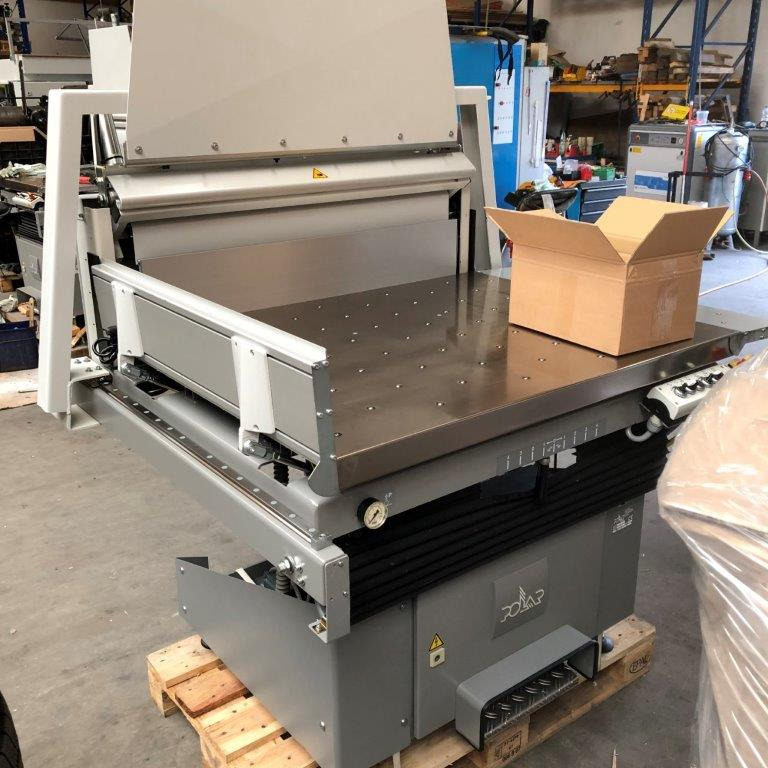 Polar Automatic Jogger RA 4 with Air Discharge Roller - Printing machinery: picture 1 Polar Automatic Jogger RA 4 with Air Discharge Roller - Printing machinery: picture 1