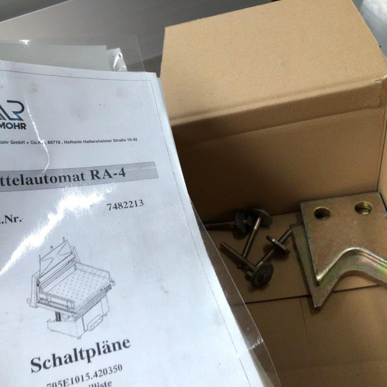 Polar Automatic Jogger RA 4 with Air Discharge Roller - Printing machinery: picture 3 Polar Automatic Jogger RA 4 with Air Discharge Roller - Printing machinery: picture 3