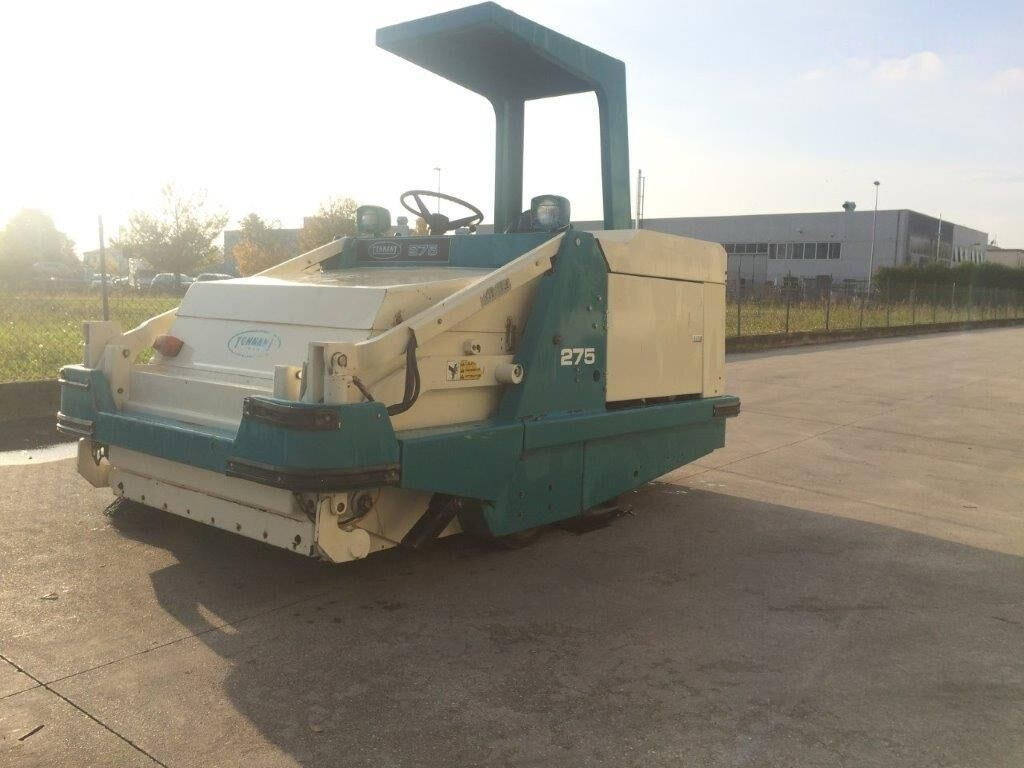 Tennant 275 - Road sweeper: picture 5 Tennant 275 - Road sweeper: picture 5