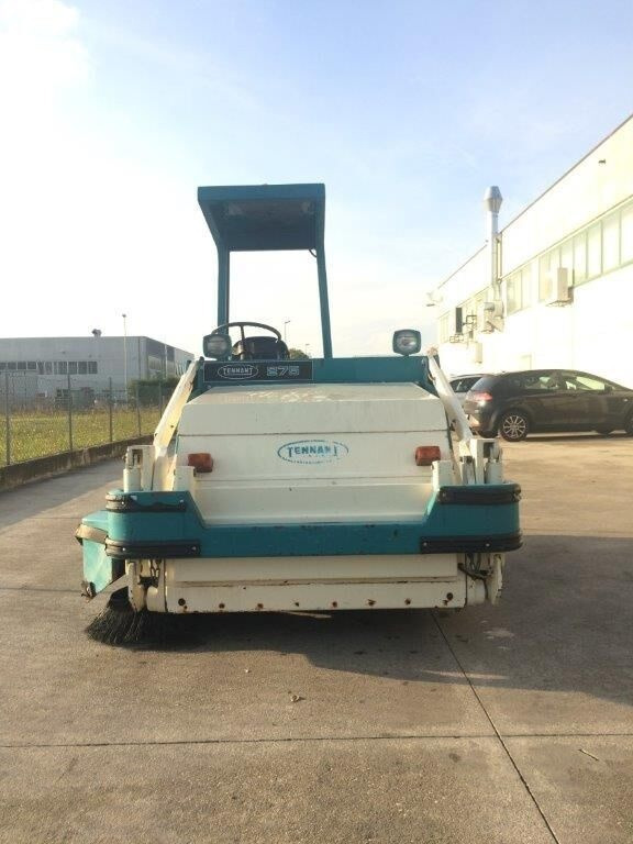 Tennant 275 - Road sweeper: picture 4 Tennant 275 - Road sweeper: picture 4