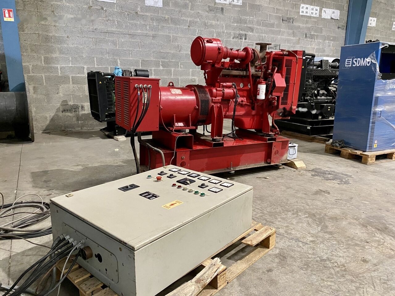 SDMO 110 kVa - Generator set: picture 1 SDMO 110 kVa - Generator set: picture 1