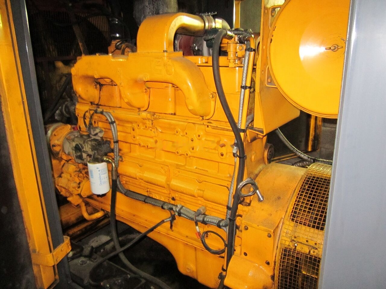 SDMO 330 kVa Cummins NT855-G6 - Generator set: picture 2 SDMO 330 kVa Cummins NT855-G6 - Generator set: picture 2