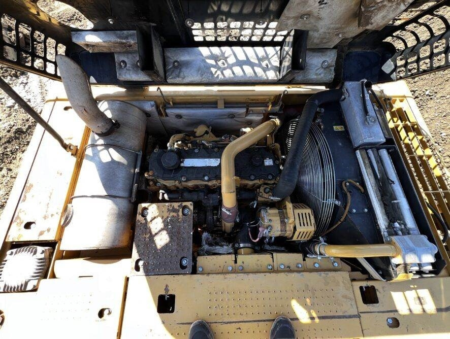Crawler excavator CAT 329DLN video: picture 23