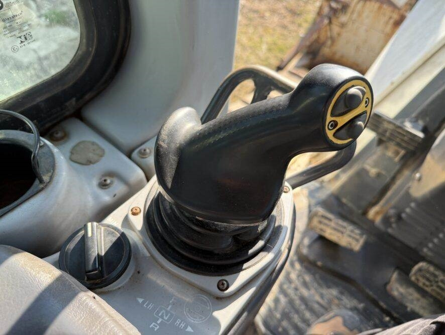 Bulldozer Komatsu D65EX-15e0 + ripper: picture 16