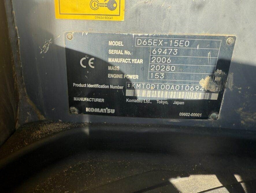 Bulldozer Komatsu D65EX-15e0 + ripper: picture 18