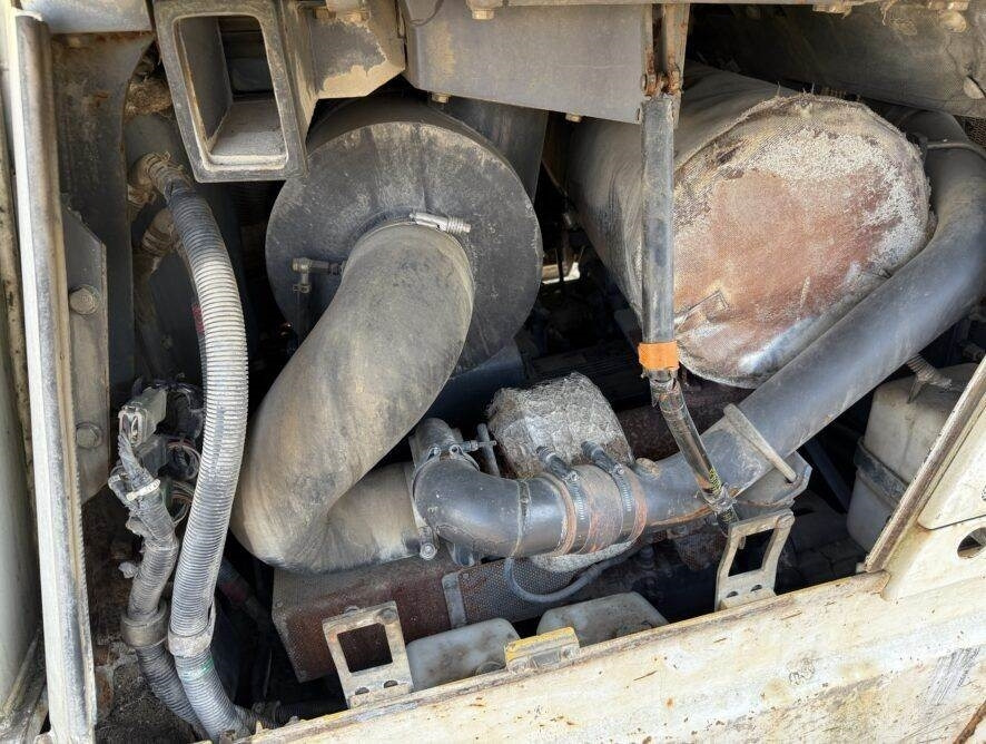 Bulldozer Komatsu D65EX-15e0 + ripper: picture 9