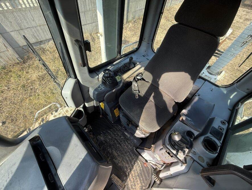 Bulldozer Komatsu D65EX-15e0 + ripper: picture 12