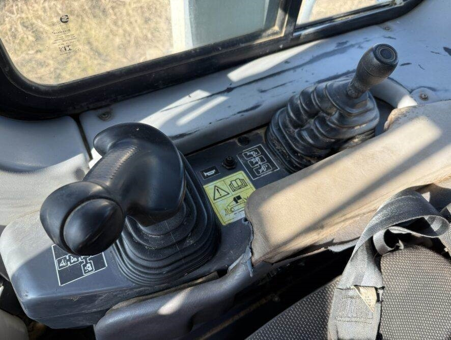 Bulldozer Komatsu D65EX-15e0 + ripper: picture 14