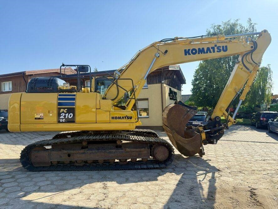 Komatsu PC210LC-11 - Crawler excavator: picture 5 Komatsu PC210LC-11 - Crawler excavator: picture 5