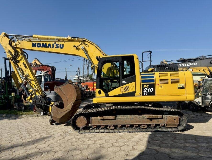Komatsu PC210LC-11 - Crawler excavator: picture 2 Komatsu PC210LC-11 - Crawler excavator: picture 2