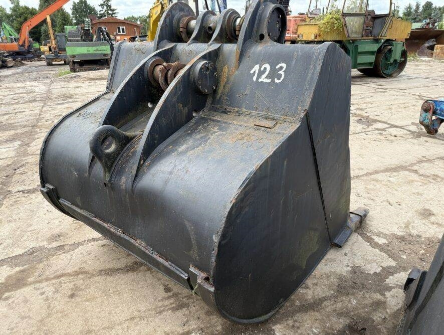 Equipment - attachment for construction equipment - Bucket for Construction machinery: picture 4 Equipment - attachment for construction equipment - Bucket for Construction machinery: picture 4