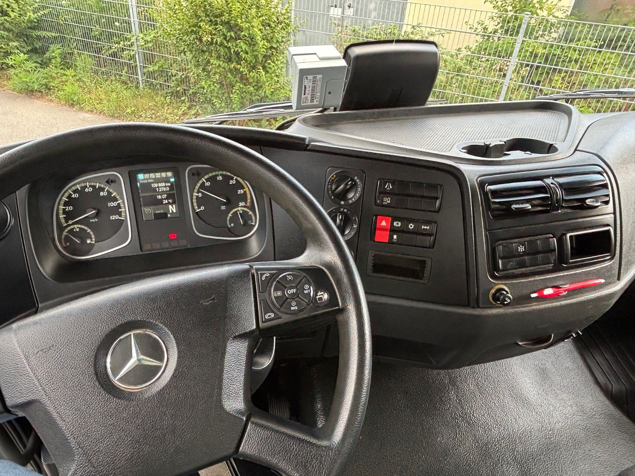 Tipper Mercedes-Benz 821 Meiller Kipper/Klima/Tempomat/Spur/Blatt: picture 9