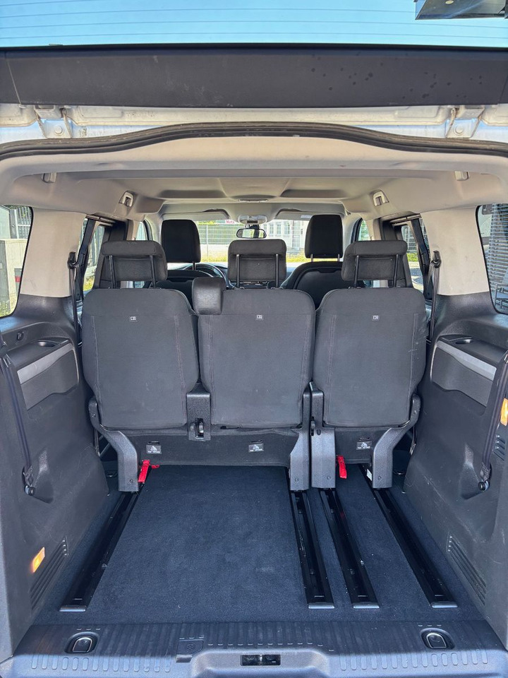 Passenger van Opel Zafira Life Edition S: picture 16