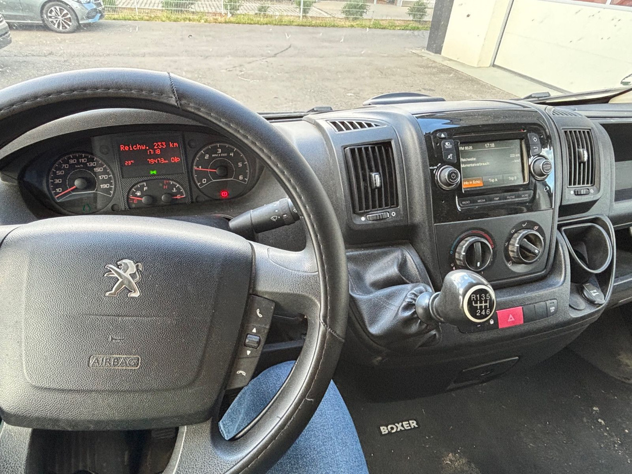 Lease a  Peugeot Boxer Peugeot Boxer: picture 9