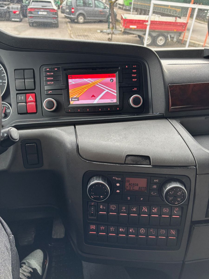 Tractor unit MAN TGX 18.440/Retarder/Hubsattelkupplung/Navi: picture 11 Tractor unit MAN TGX 18.440/Retarder/Hubsattelkupplung/Navi: picture 11