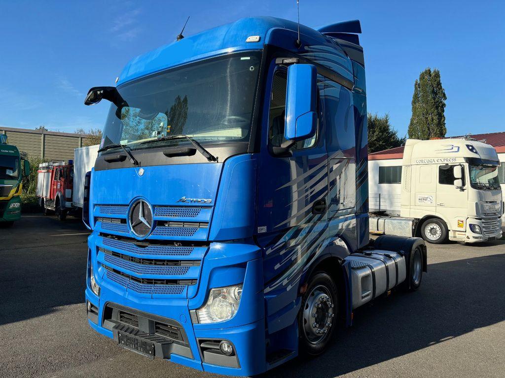 Mercedes-Benz 1836 - Tractor unit: picture 2 Mercedes-Benz 1836 - Tractor unit: picture 2