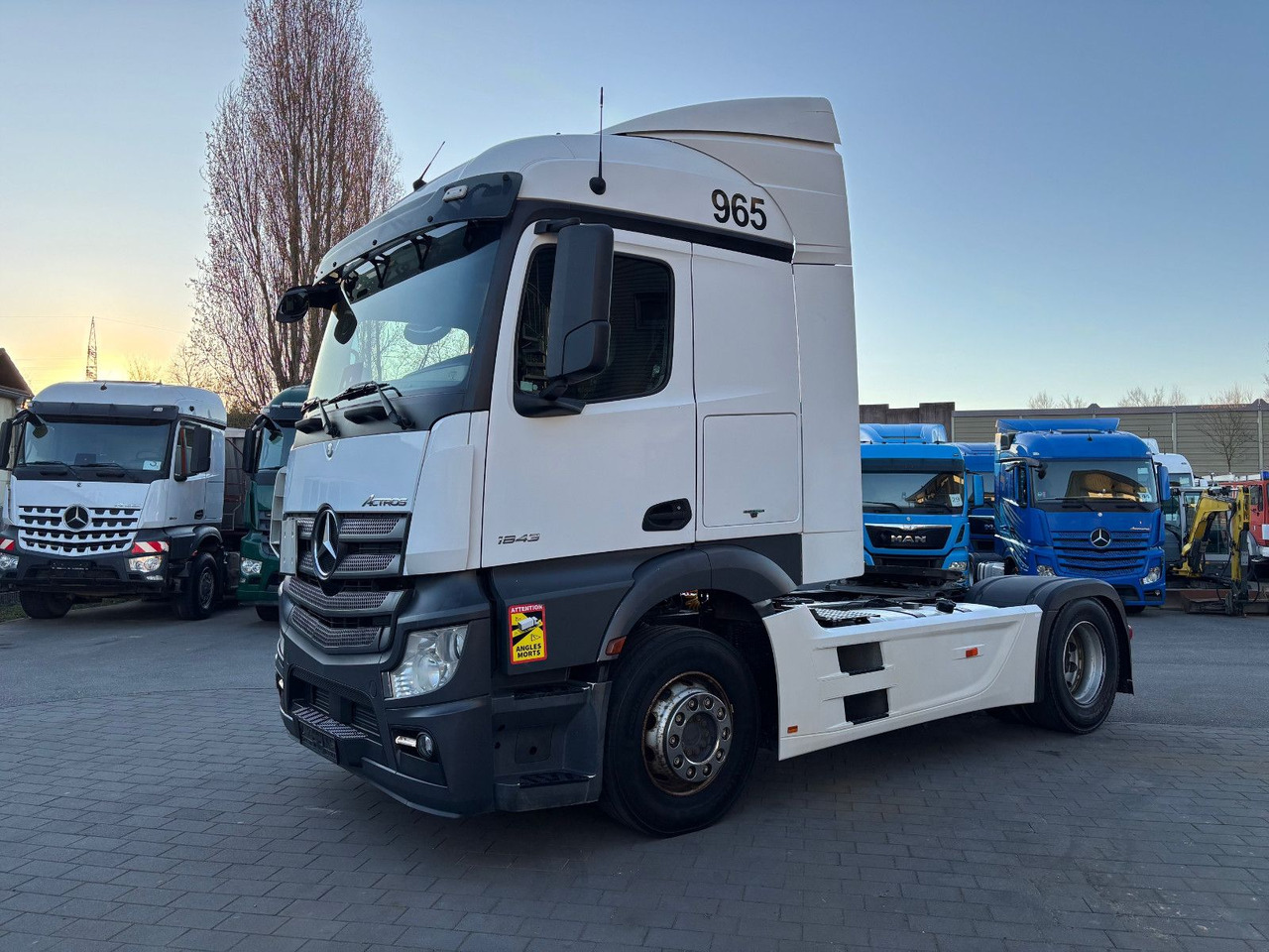 Mercedes-Benz Actros 1843 1845 - Tractor unit: picture 5 Mercedes-Benz Actros 1843 1845 - Tractor unit: picture 5