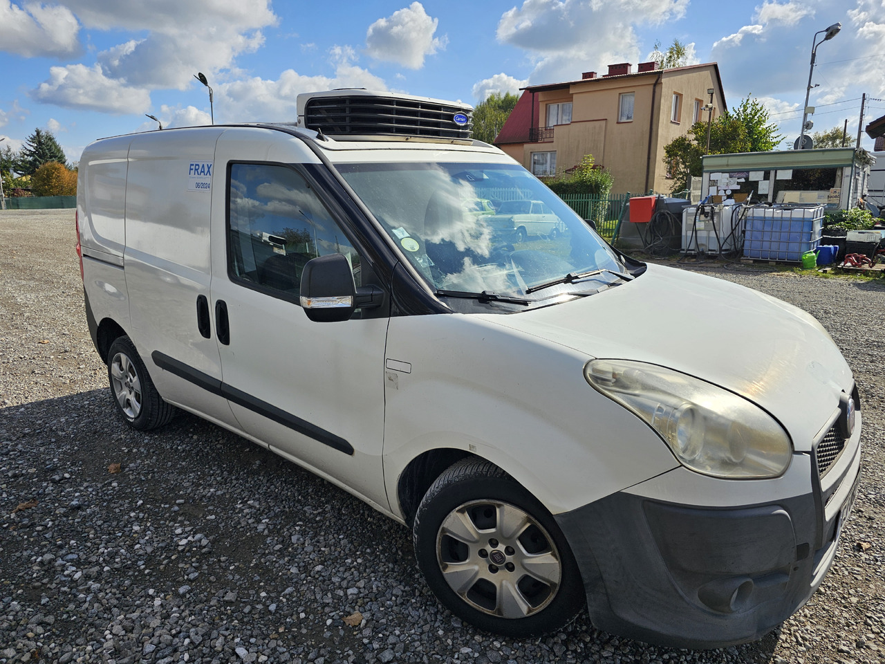 Fiat Doblo chlodnia mroznia carrier +230v - 18 C euro5 - Refrigerated van: picture 3 Fiat Doblo chlodnia mroznia carrier +230v - 18 C euro5 - Refrigerated van: picture 3