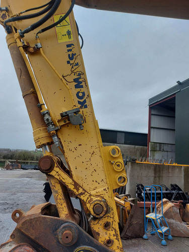Excavator 2012 Komatsu PC240LC-8: picture 6