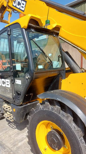 2020 JCB 540-140 - Telescopic handler: picture 3 2020 JCB 540-140 - Telescopic handler: picture 3