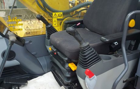 KOMATSU PC240LC-8 - Crawler excavator: picture 4 KOMATSU PC240LC-8 - Crawler excavator: picture 4