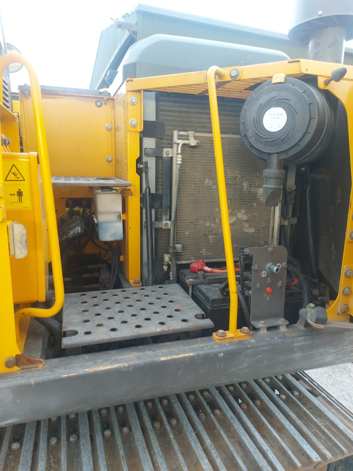 Crawler excavator Volvo EC 140 DL: picture 18