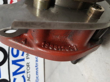 Case 5140, 5120, 5240, Bearing Carrier 1995126c1, 1345598c1 - Transmission: picture 3 Case 5140, 5120, 5240, Bearing Carrier 1995126c1, 1345598c1 - Transmission: picture 3