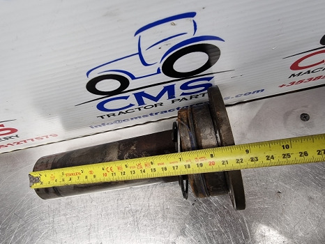 Case David Brown 1690, 1594 Transmission Input Shaft Support K200351 - Transmission: picture 5 Case David Brown 1690, 1594 Transmission Input Shaft Support K200351 - Transmission: picture 5