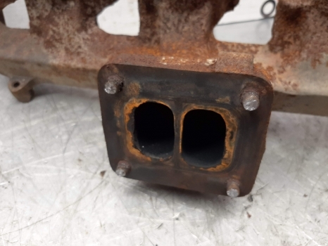 Claas Ares 600, 700, 800 Series 836 Engine Exhaust Manifold 6005021528 - Exhaust manifold for Farm tractor: picture 4 Claas Ares 600, 700, 800 Series 836 Engine Exhaust Manifold 6005021528 - Exhaust manifold for Farm tractor: picture 4
