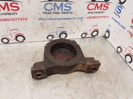 Claas Ares 700, 800 Series Pro Activ 836 Axle Support Bearing Bracket 6000103472 - Axle and parts for Farm tractor: picture 5 Claas Ares 700, 800 Series Pro Activ 836 Axle Support Bearing Bracket 6000103472 - Axle and parts for Farm tractor: picture 5