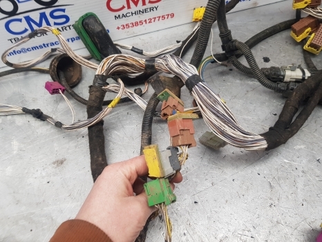 Claas Arion 640 Cab Wiring Loom 0021761573, 0022347451, 21761573, 22347451 - Cables/ Wire harness for Farm tractor: picture 4 Claas Arion 640 Cab Wiring Loom 0021761573, 0022347451, 21761573, 22347451 - Cables/ Wire harness for Farm tractor: picture 4